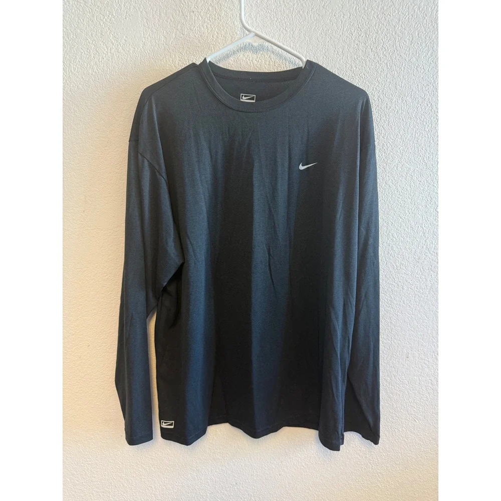Nike Men's Large Black Long Sleeve Dri-FIT Performance Athletic Shirt